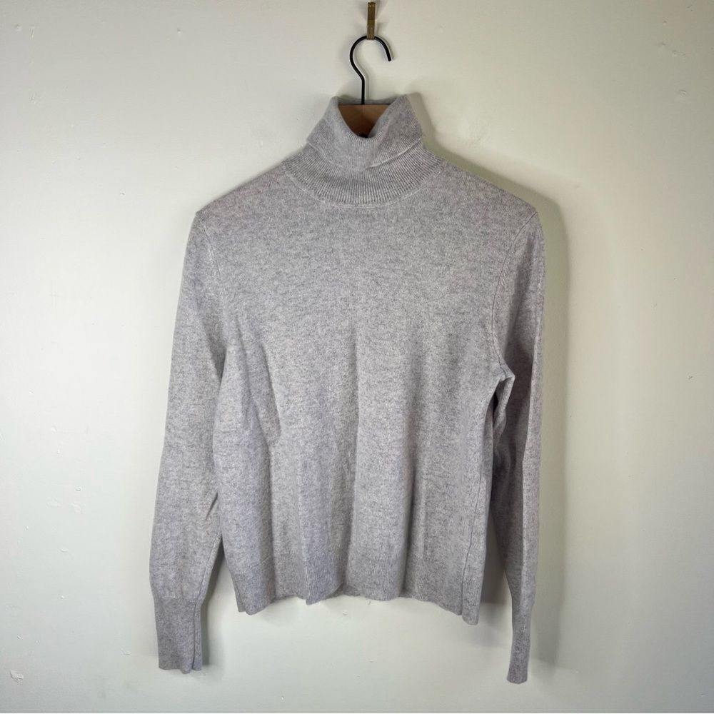 Gray Cashmere Turtleneck Sweater with Relaxed Fit size Large